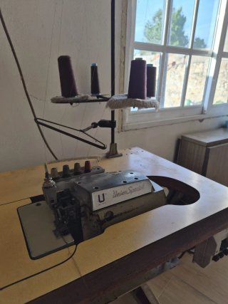Máquina de coser/remalladora  Marca Union Special