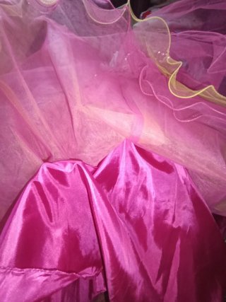 Vestido fiesta rosa, dorado lentejuelas y tul