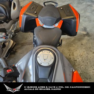 KTM 1290 SUPERDUKE GT 2017 €154/MES S/E