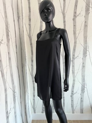 Vestido negro inspirado años 20
