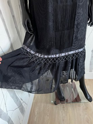 Vestido negro inspirado años 20