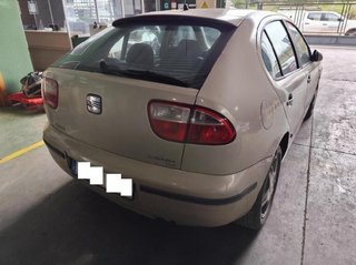 1m6945091b piloto trasero seat leon 1.9 tdi 230154