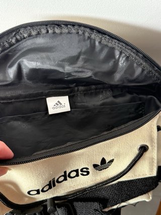 Riñonera Adidas Blanco Roto y Negro