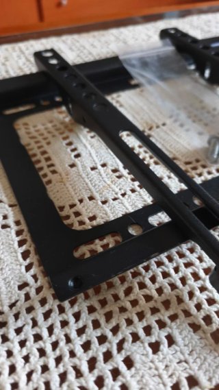 Soporte TV Pared Fijo 22-46 pulgadas.