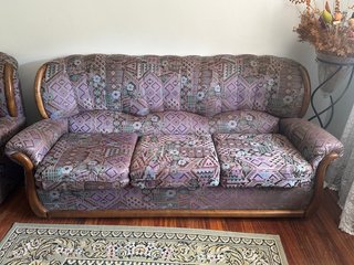 Sofá antiguo tela y madera