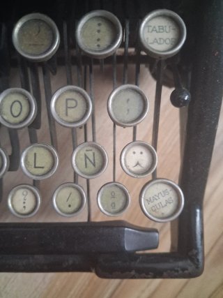 Máquina de escribir Underwood antigua