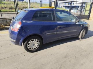 Piloto trasero derecho 46823705 fiat stilo 230102