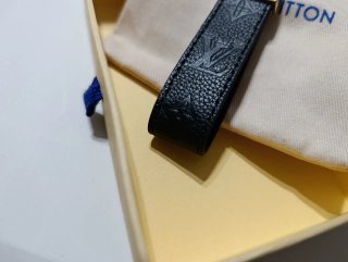 Llavero Louis Vuitton Negro