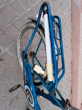 Bicicleta BH Clásica Azul y Blanca años "80"