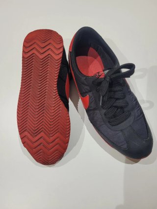 Zapatillas Nike y Puma