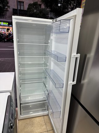 Nevera Beko con garantía