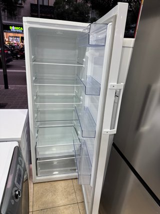 Nevera Beko con garantía