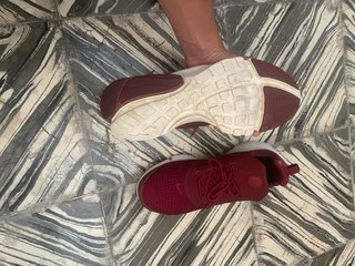 Zapatillas Nike Rojas y Blancas