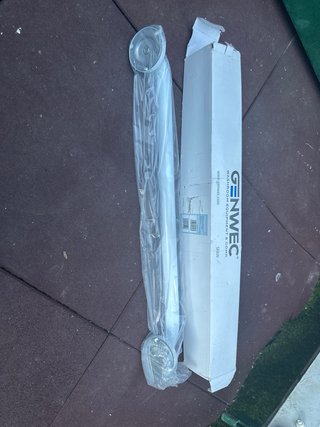 Barra de baño GENWEC 600mm Acero Blanco