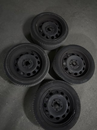 Llantas 16” con neumáticos invierno 195/55 R16
