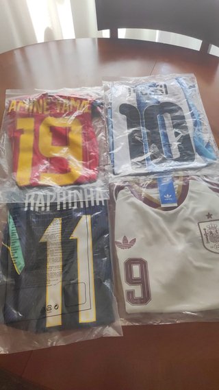 Camisetas de fútbol varias