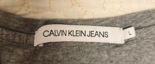 Camiseta Calvin Klein Jeans Gris Hombre