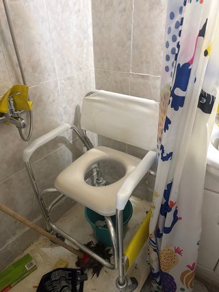 Silla de ruedas para baño