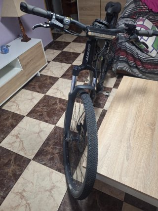 Bicicleta Eléctrica Negra