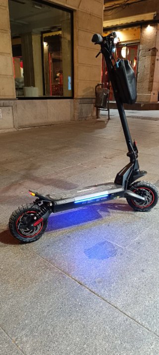 Patinete muy potente Doble Motor 2000W A ESTRENAR