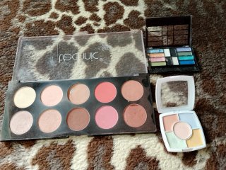 Set de Maquillaje Paleta Sombras y Brochas