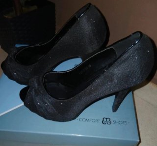 Zapatos de tacón negros talla 39