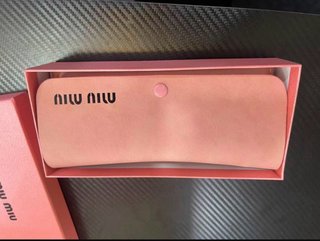 Gafas de sol Miu Miu ovaladas