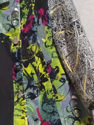 Abrigo corto estampado multicolor