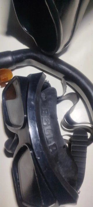 Aletas buceo + careta + snorkel talla 44-46 negras
