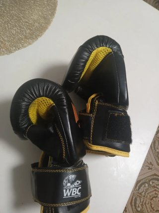 Guantes Brooklyn Fitboxing Negros y Dorados