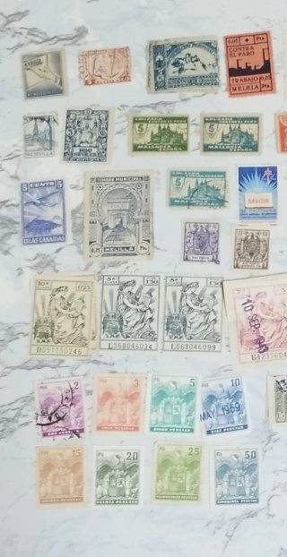 137 Antiguas  Viñetas-Timbres Postales de España.