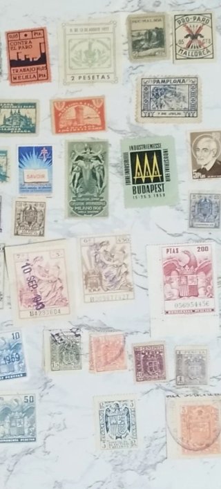 137 Antiguas  Viñetas-Timbres Postales de España.