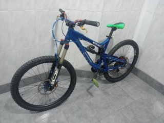 Bicicleta Intense Uzzi