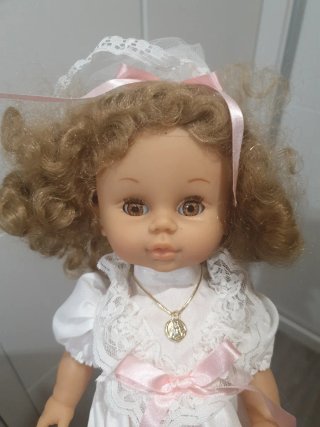 Muñeca de comunión vestido blanco