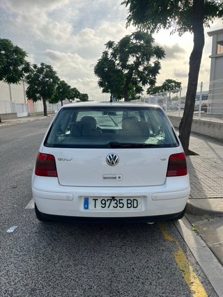Volkswagen Golf IV Año 2000