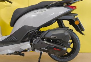 SWM C FLY 125 2026 Baúl Gris