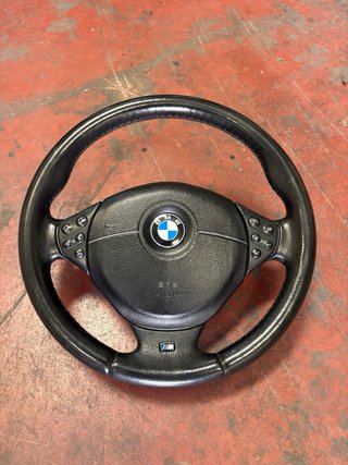 Volante BMW M5 E39