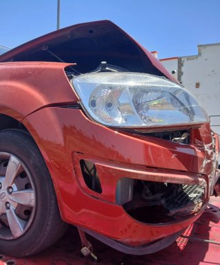 Coche para piezas o arreglar
