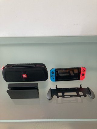Nintendo Switch + Accessori