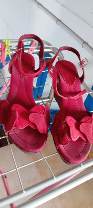 Zapatos de plataforma rojos para mujer