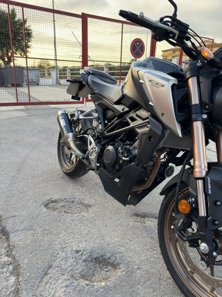 Honda CB125R