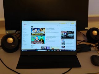 Monitor Portátil 15.6 con Altavoces