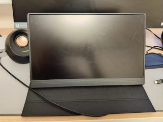 Monitor Portátil 15.6 con Altavoces