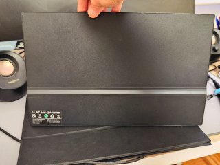 Monitor Portátil 15.6 con Altavoces