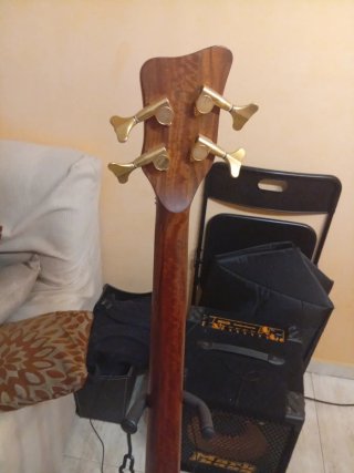 Warwick Proline Corvette Bajo Eléctrico