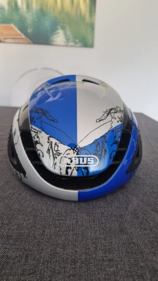 Casco ABUS Red Bull