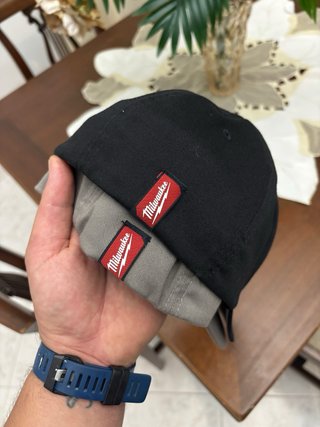 2 Cappelli Milwaukee Flexfit Taglia L-XL