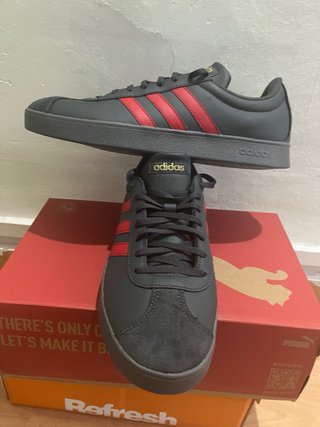 Adidas Zapatillas Negras y Rojas