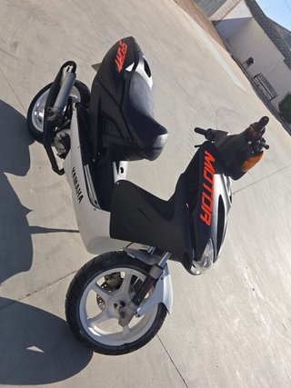 Yamaha Scooter aerox
