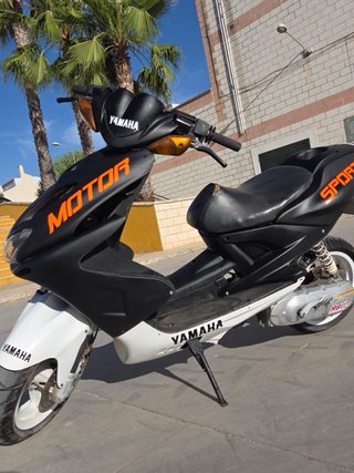 Yamaha Scooter aerox